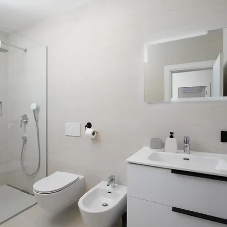 Lumea - Brend New 4-bedroom With Pool * 普拉